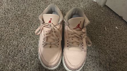 These are Jordan 3 retro Valentine’s Day