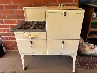Antique working gas stove