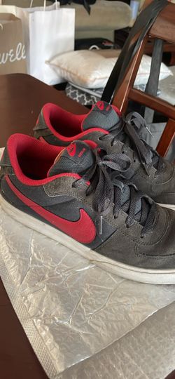 Nike Mavrk Shoes Black & Red Size 11