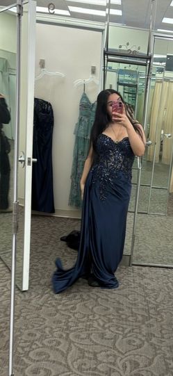 Navy blue Prom dress NEED GONE ASAP
