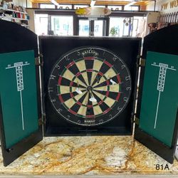 Bushmills Baileys Dartboard with Darts