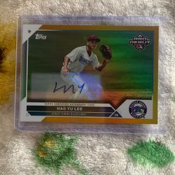 Hao Yu Lee Autographed MLB Trading Card