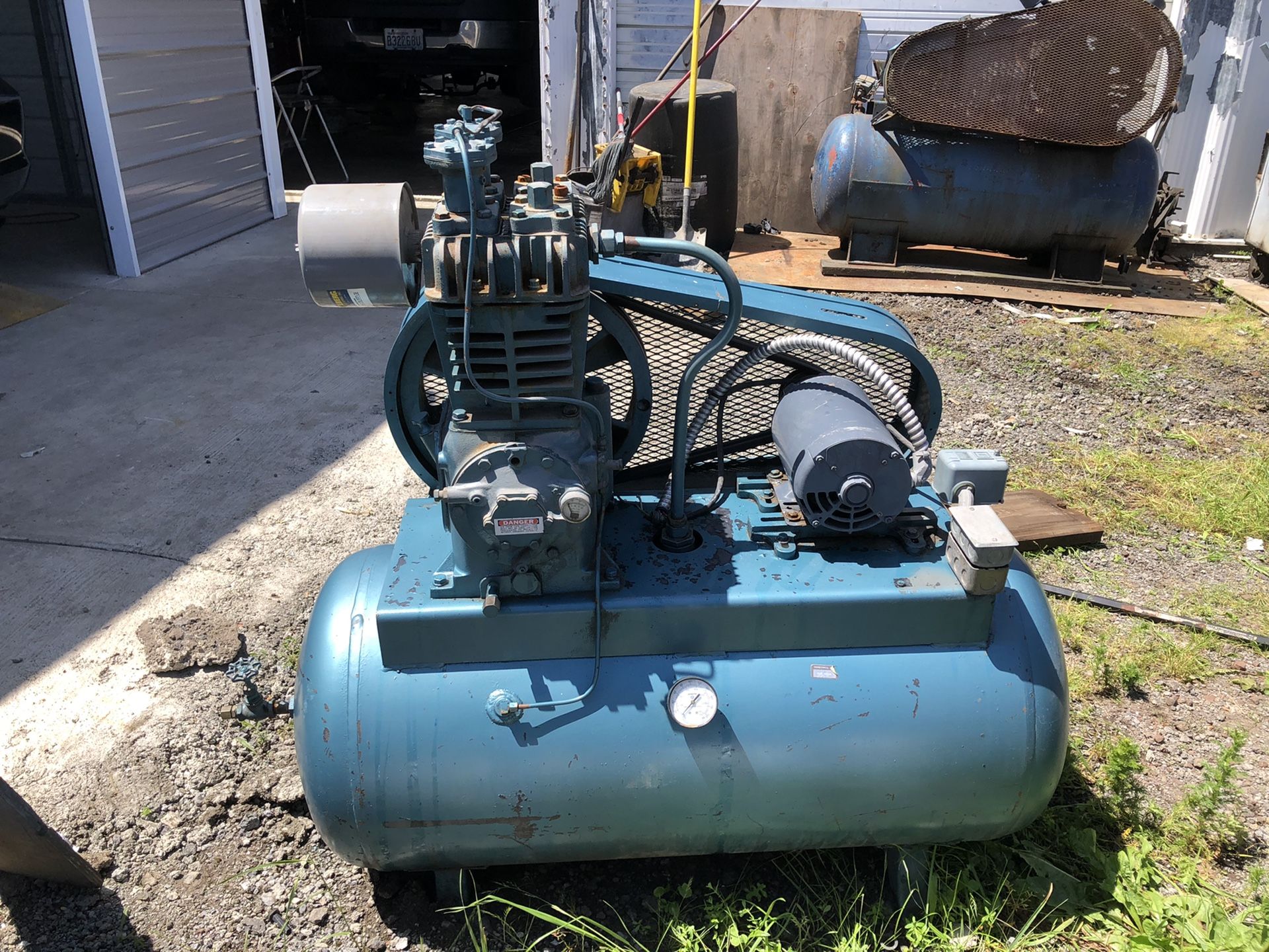 Air Compressor