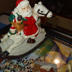 Pictures and Figurines