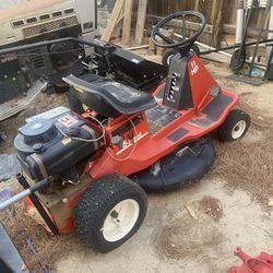 11 Hp Riding Lawn Tractor 