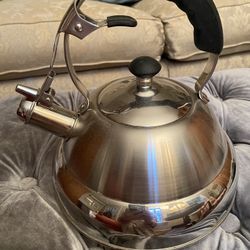 Tramontina Tea Kettle 18/10 Stainless Steel 2 Quart Whistling Tea Kettle  Insulated Handle