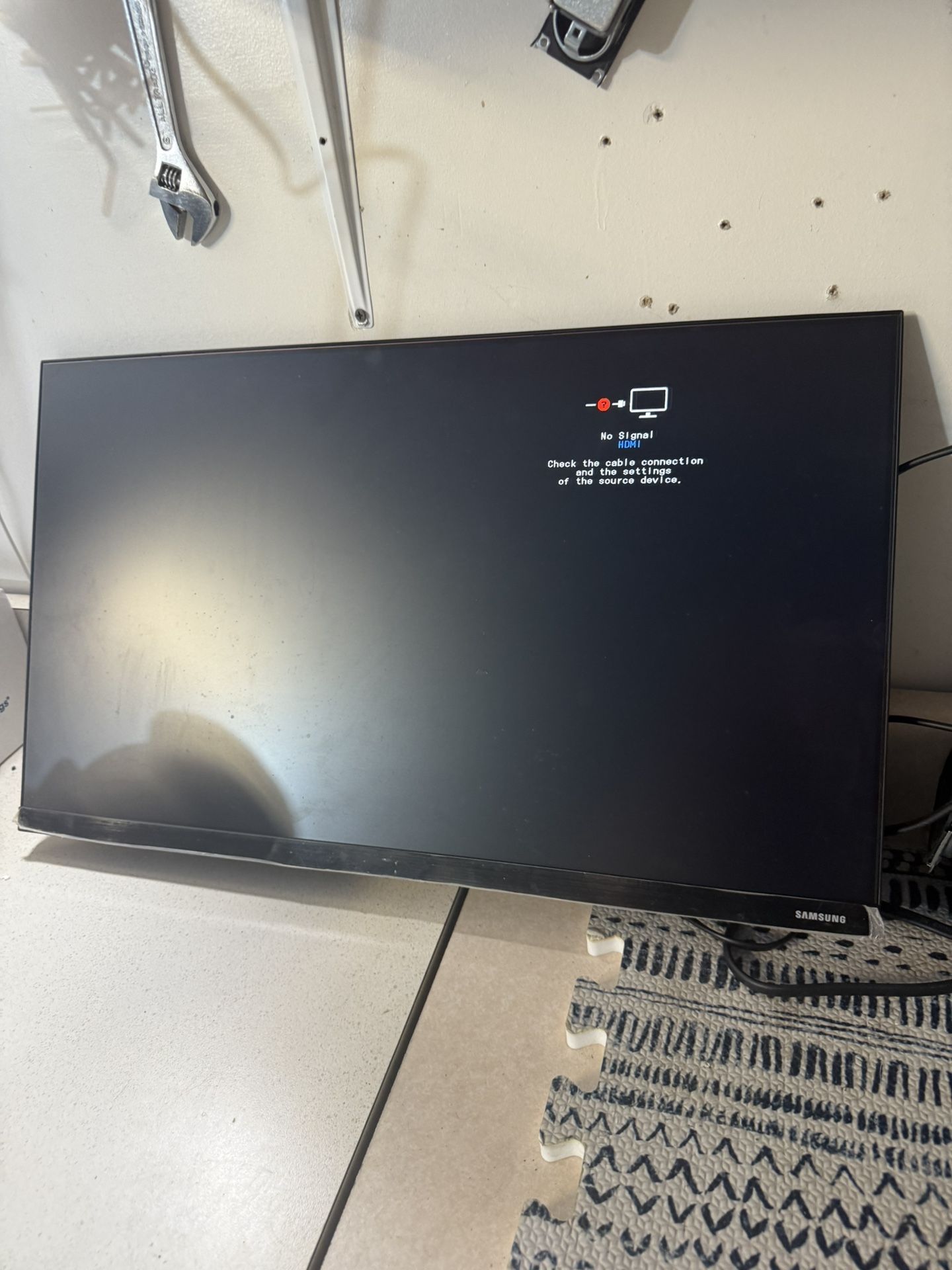 Samsung 24-in T350 LED Computer Monitor,I don’t have stand and remote