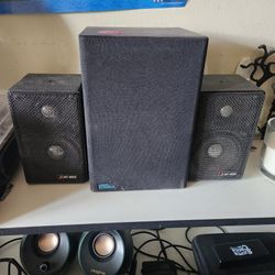 Multimedia Speakers 