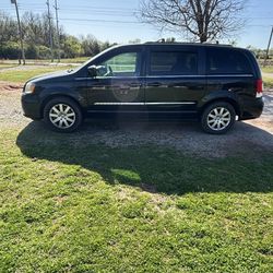 2014 Chrysler Town & Country