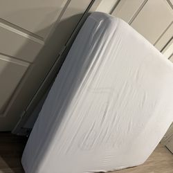 Queen mattress