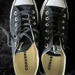 Women’s converse shoes, black platform stacked size 9 1/2