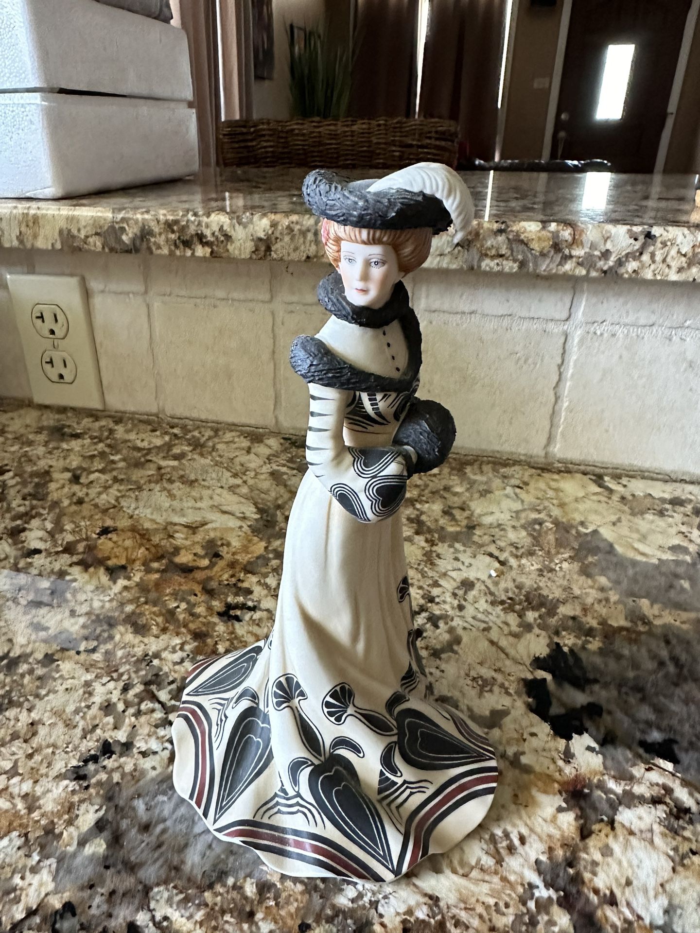Lenox Tea At The Ritz Figurine