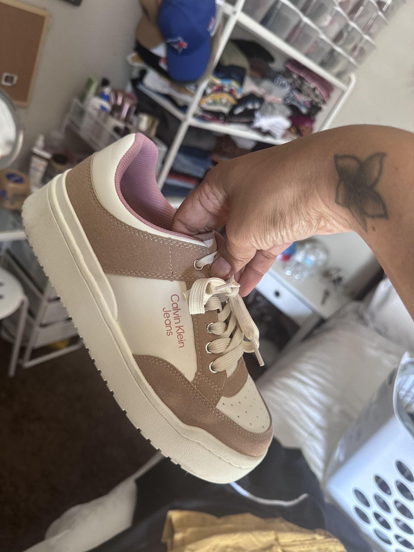 Women’s Shoes Size 9