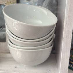 5 Small Bowls