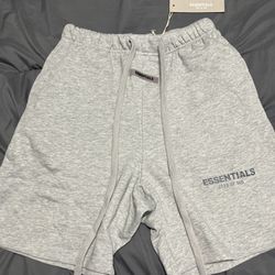 NEW essential shorts | Medium 