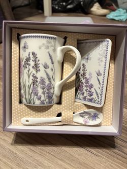 Floral Ceramic Mug, Tray, and Spoon Gift Set