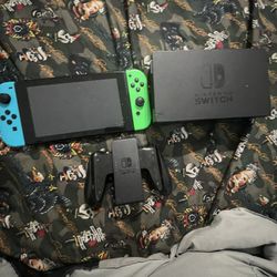 Nintendo Switch 