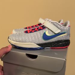 Nike LeBron XX "Nike Lifer" 