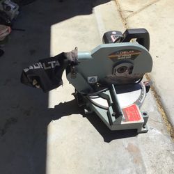 Delta  10 Power Miter Saw Works excellent
