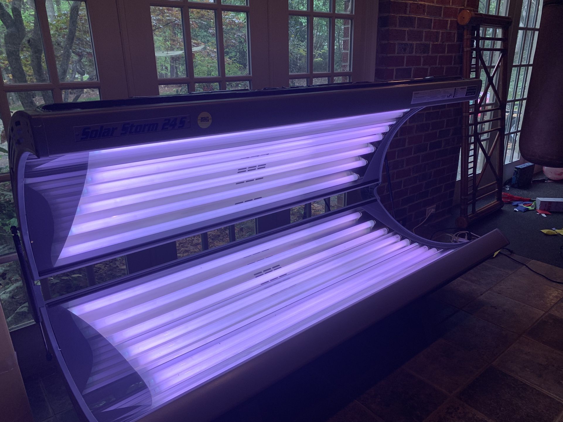 Solar Storm 24 S 110V Home Tanning Bed