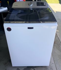 Maytag 4.7 cu ft Smart Top Load Washing Machine – White