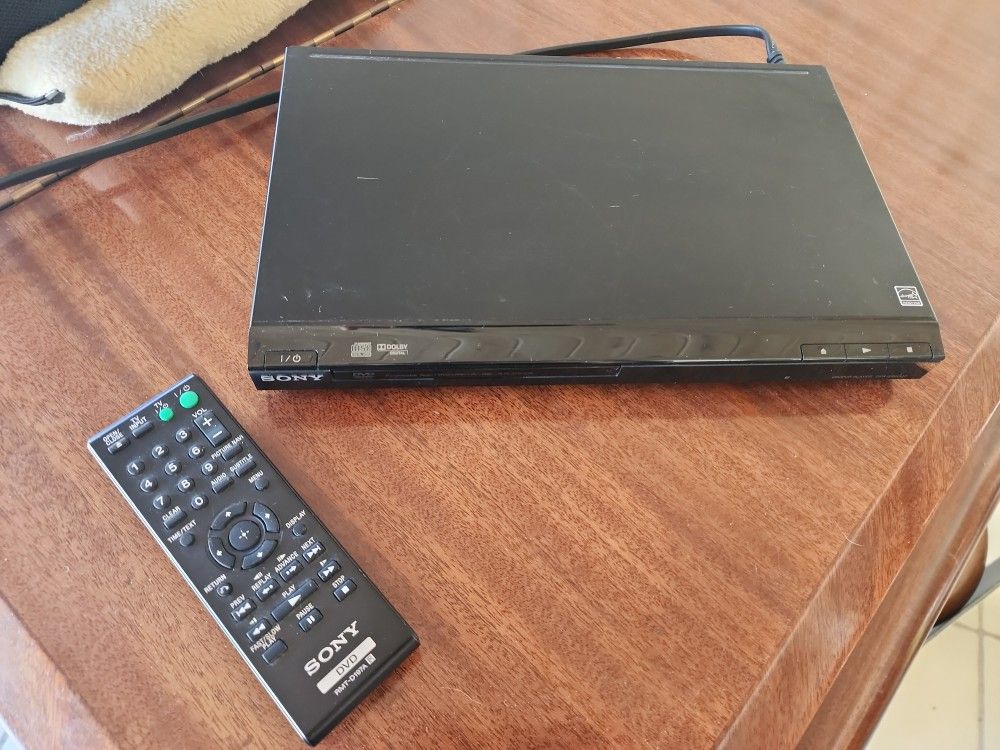 Sony CD and DVD Player w/Remote