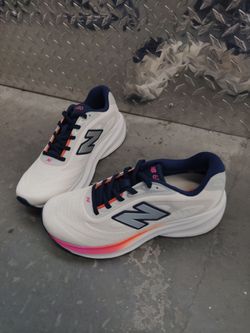 New Balance 680 Running Sneakers