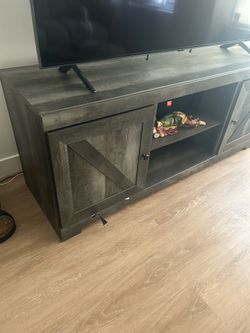 Tv stand
