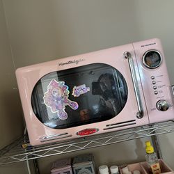 Pink Nostalgia Microwave 