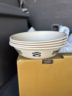 4 Mini Bowls