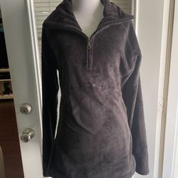 Obermeyer Black Fleece pullover