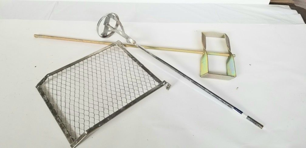 Sheetrock Mud And Paint Paddles