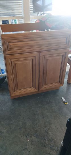 Vanity cabinet