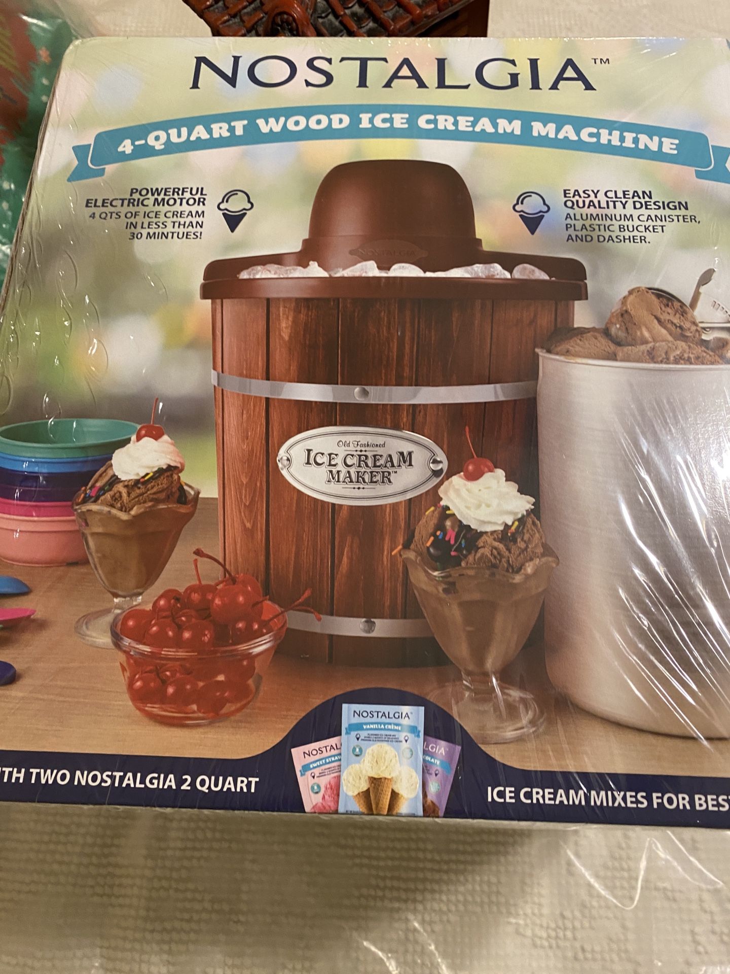 Ice Cream Maker (Brand New)