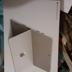 Microsoft surface pro 4 new in box i7 256gb 16gb ram