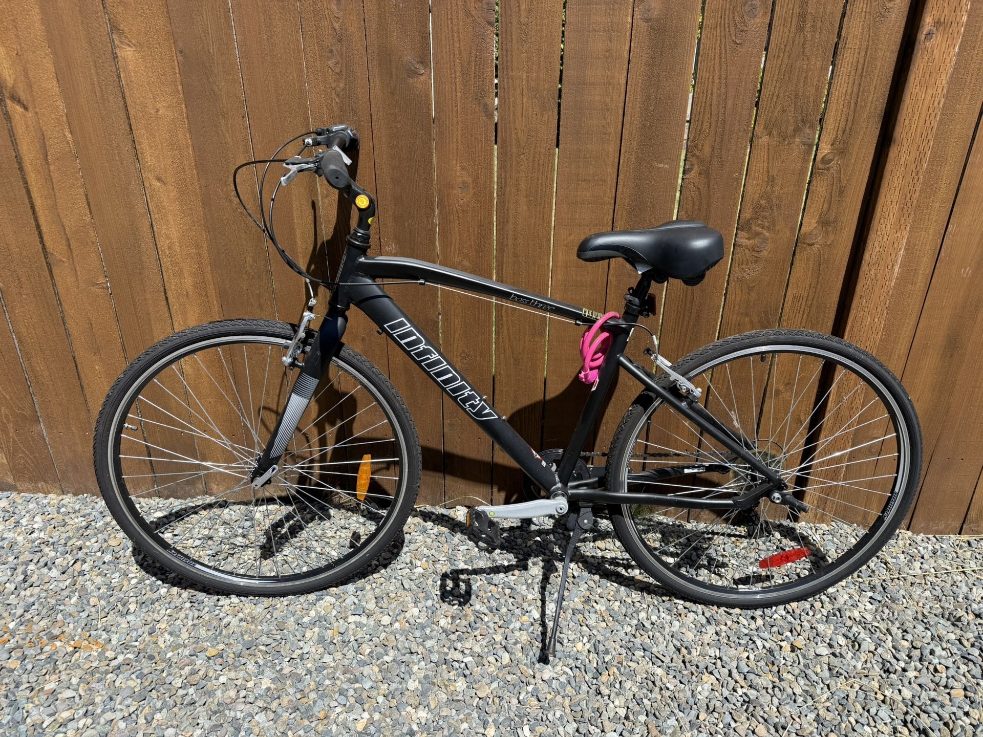 Infinity Boss.three 7 Speed 700c Unisex Hybrid Bike