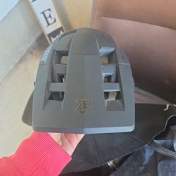Large adult Helmet Like New