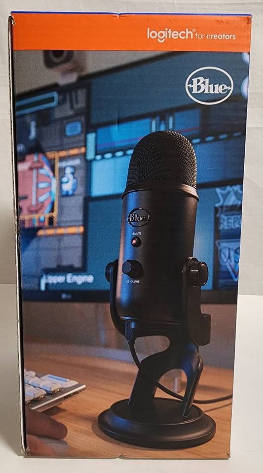 Blue Microphones - Blue Yeti Professional Multi-Pattern USB Condenser Microphone