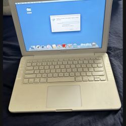 Apple MacBook