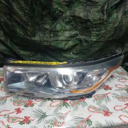 2014-16 Toyota Highlander Left Headlight Hybrid 