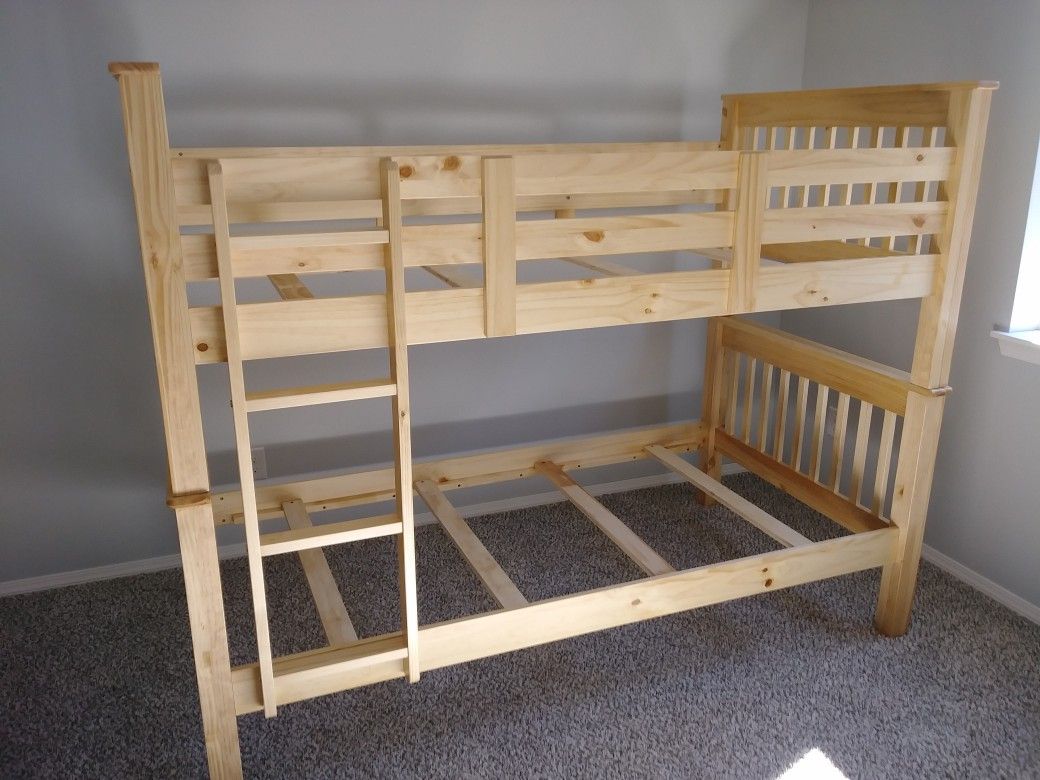 Twin & Twin bunk bed natural color