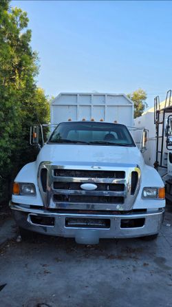 2008 Ford F650 Chipper Truck