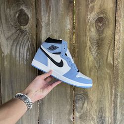 Jordan 1 Retro High “University Blue” 🐏