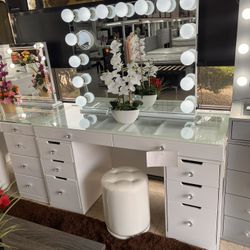 Vanity Table, White Color, Mirror With Bluetooth And Speakers FREE STOOL