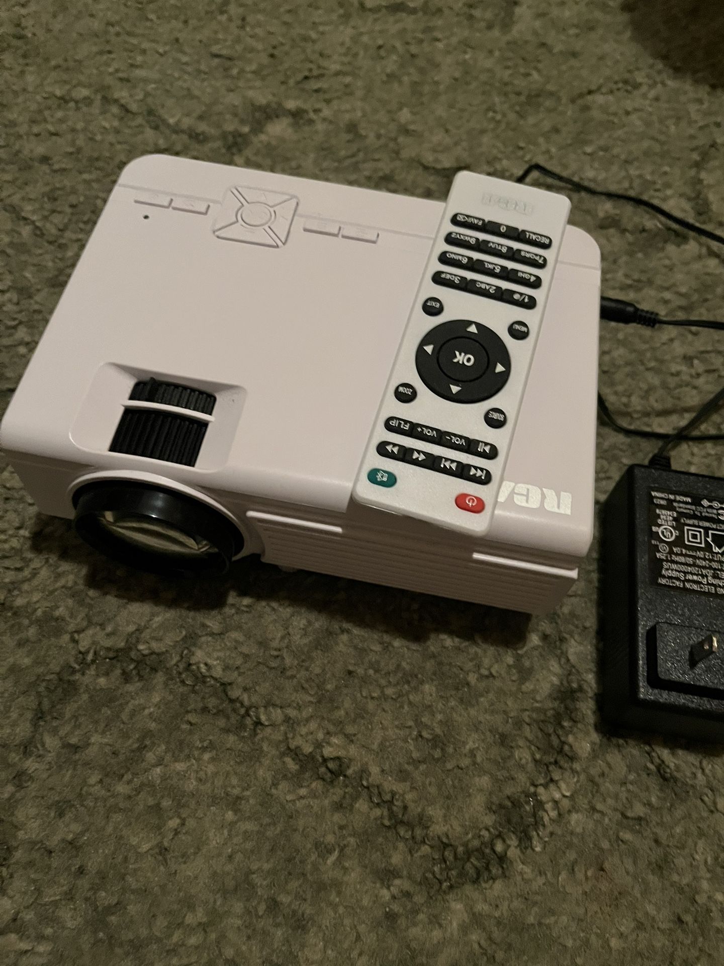 RCA Projector With Remote