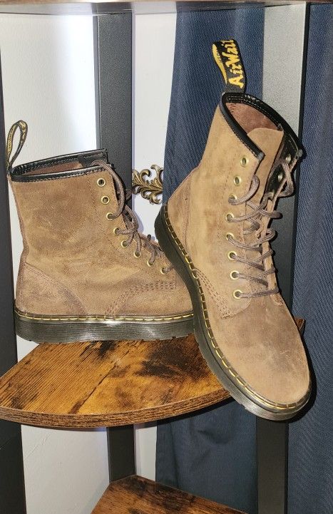 Dr Martens Brown Boots (Zavala)
