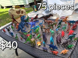 75-Piece Plastic Dinosaur Figure Lot