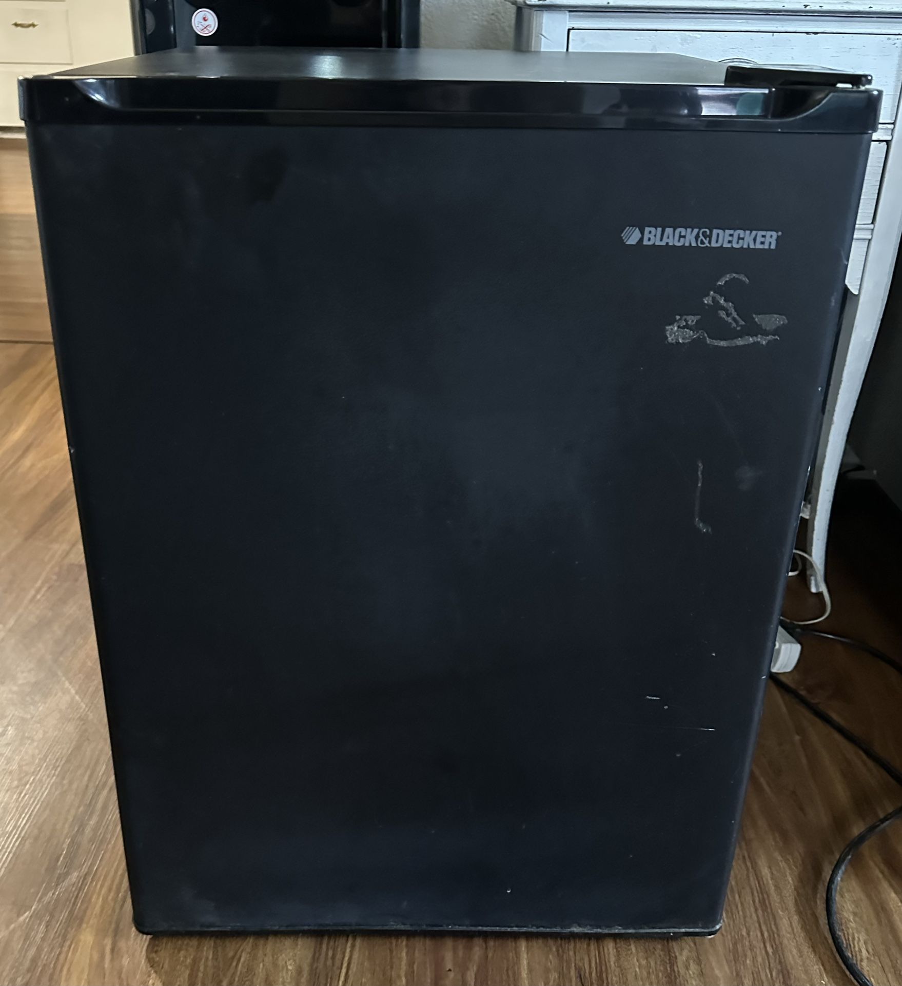 Black & Decker Mini Fridge for Sale in Riverside, CA OfferUp