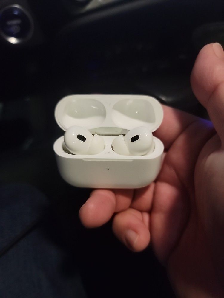 Air Pods Pro 2 (Used)