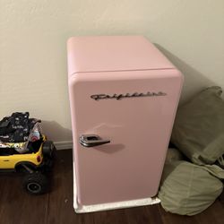Pink mini fridge 